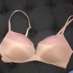 Beige Victoria’s Secret bra